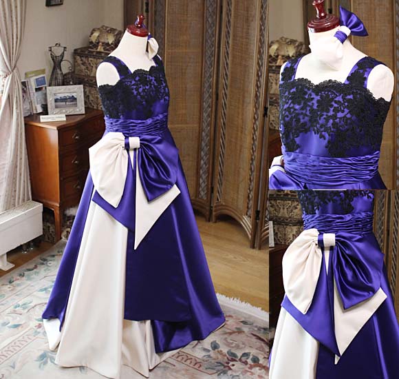 ロイヤルブルーのコンクールドレス スカートデザインと胸元の構成 神奈川県