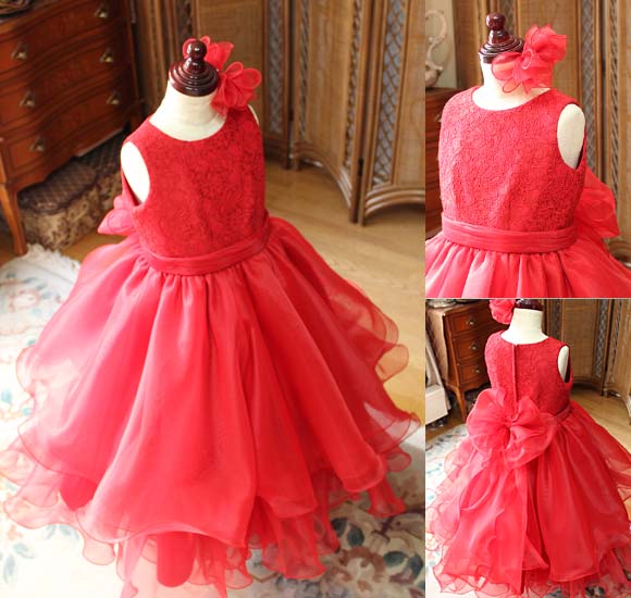 ボリュームのあるベルラインスカート 小学生の演奏者に大人気