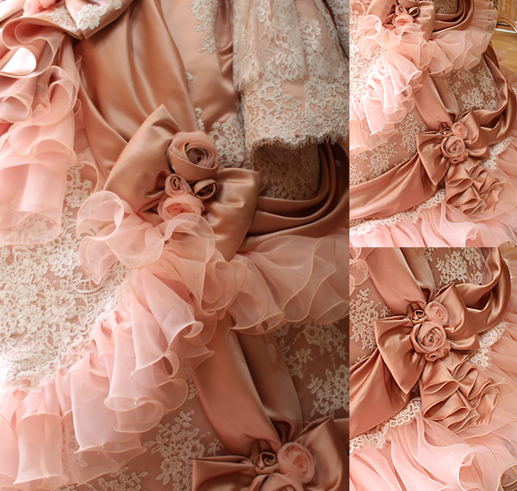 リバレース ドレスのデコルテ