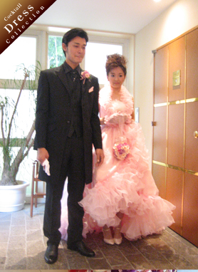 北海道富良野市の花嫁にドレスを製作 ウェディングドレスやカラードレスに変わる2WAYオーダーメイドドレス 